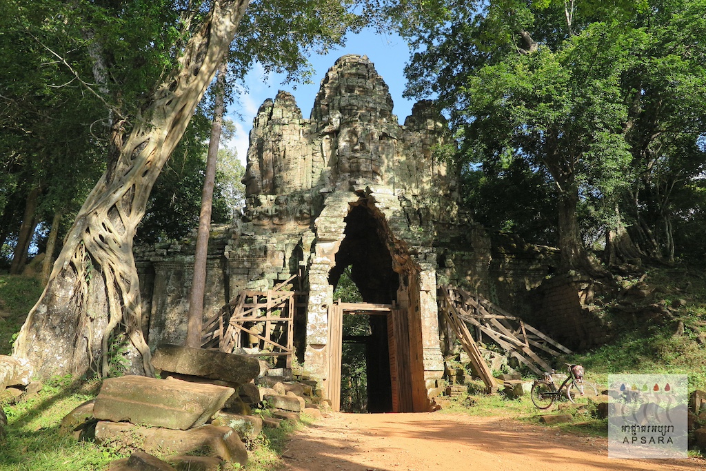 West Gate (Angkor Thom)